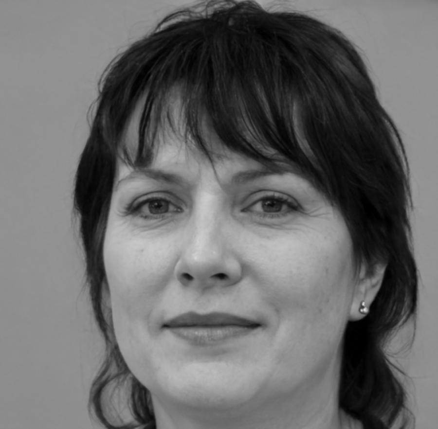 Portrait of Sloane Kemper, Lead Instructor at karioivial
